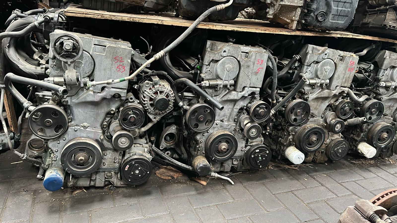 Image gallery marquee