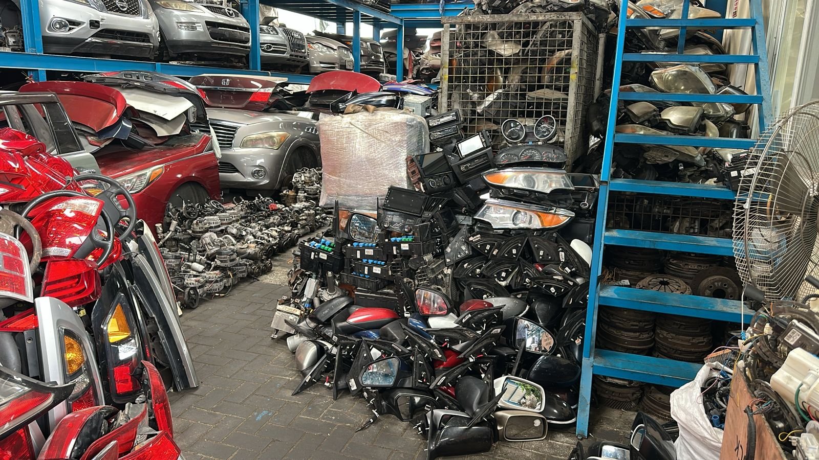 Image gallery marquee