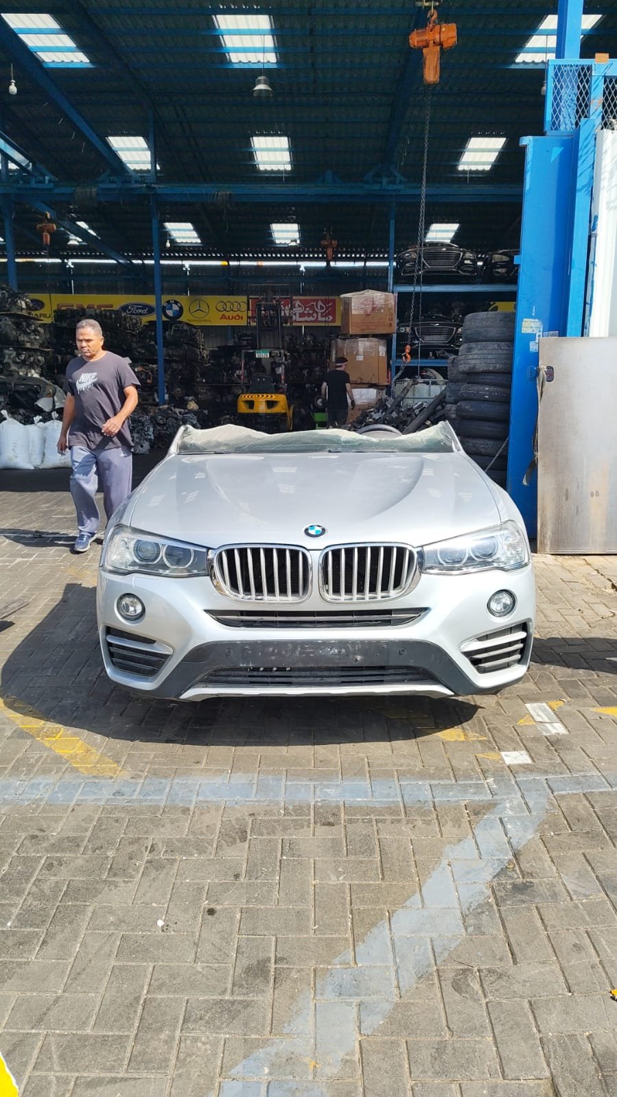 Image gallery marquee